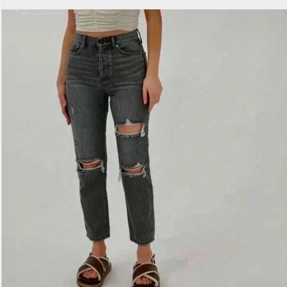 High-Rise Distressed Straight Leg Jeans - Gray